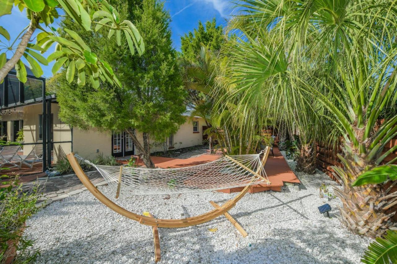 Island Time - Home Wenclosed Lagoon Style Pool Spa Walk To Beach Bikes Holmes Beach Buitenkant foto